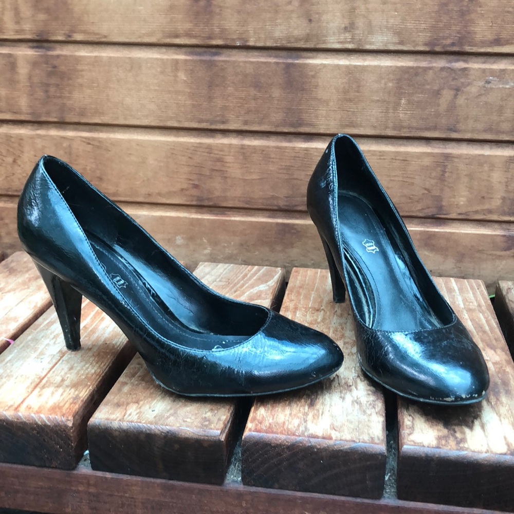 Aldo black patent leather heels